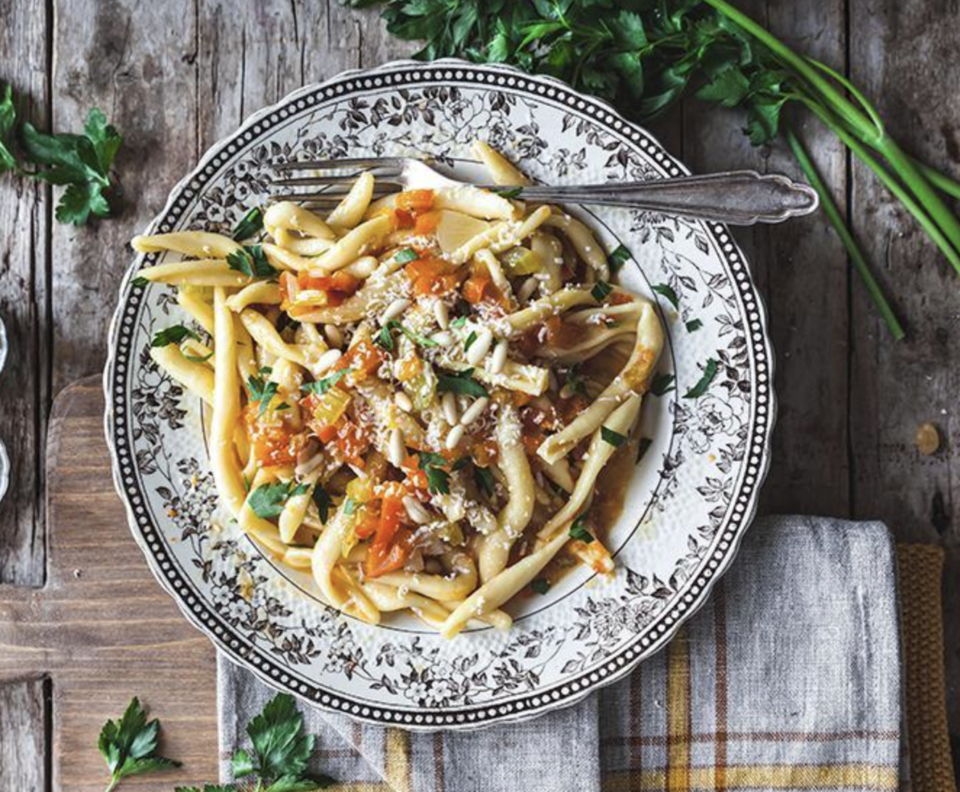 Enolike -Maccheroni melanzane e coppa